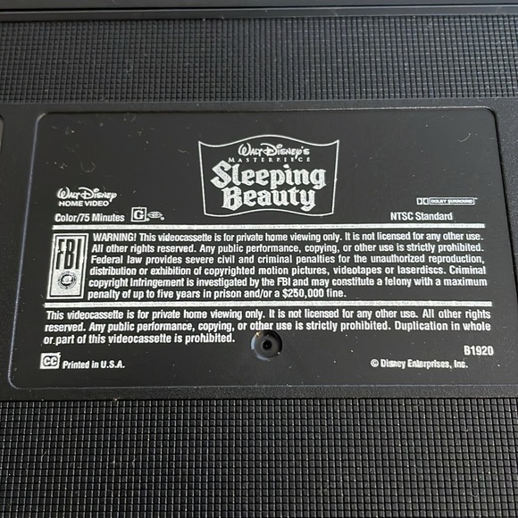 Walt Disney Sleeping Beauty - Masterpiece - Fully Restored VHS - Limited Edition - Picture 7 of 8